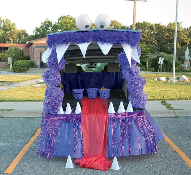 Monster Trunk-or-Treat Decorating Kit - 32 Pc.